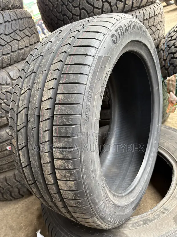 255/45R19 100W Goddard Tyre - 1