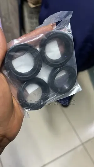 Honda Spark Plug Tube Oil Seals - Mpya Kabisa