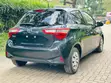 Toyota Vitz 1.0 FWD 5dr 2018 Nyeusi - 2
