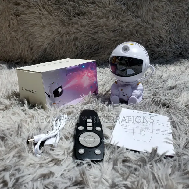 Astronaut LED Star Projector Light - 1