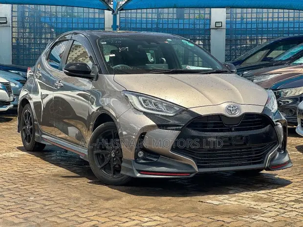 Toyota Yaris 2021 Kijivu - 1