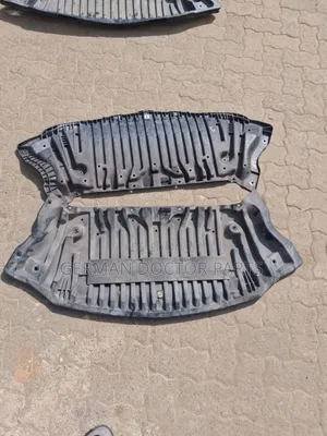 Mercedes-Benz W211/W204/W212 Radiator Splash Guard