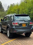 Toyota Fortuner 2013 Bluu - 2