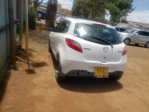 Mazda Demio 2007 Nyeupe