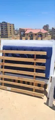 Kitanda Nyeupe cha 3.5ft Kilitumiwa Kidogo - 1