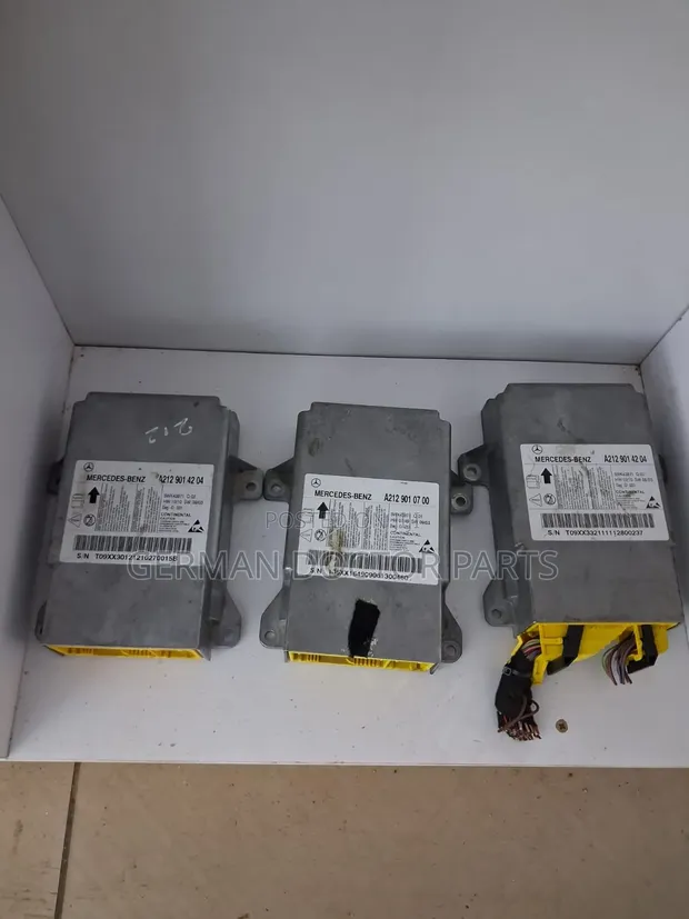 Mercedes-Benz W211/W212/W204 SRS Module (Used) - 1
