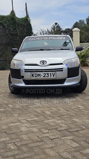 Toyota Probox 2016 - Nyeupe