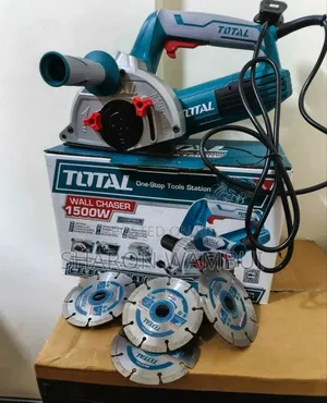 Total 1500W Wall Chaser