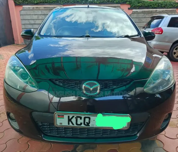 Mazda Demio 2011 - Rangi ya Mvinyo Mwekundu - 1