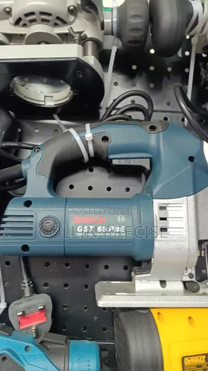 Bosch 700W Jig Saw (Max 65mm Kata)