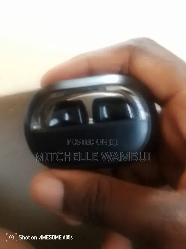 Earphones za Black za In-Ear Wireless Zilizotumika - 1