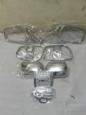 Toyota RAV4 Premium Chrome Styling Kit