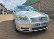 Toyota Avensis 2006 Nyeupe - 2