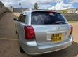Toyota Avensis 2006 Nyeupe - 5