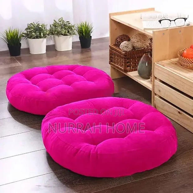 Floor Pillow Mviringo kwa Kona ya Kusomea - 1