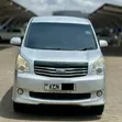 Toyota Noah 2.0 143hp FWD (8 Seater) 2010 Silver - 1