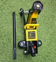 Hydraulic Floor Jack 2 Ton - 1