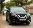 Nissan X-Trail 2018 Nyeusi - 2