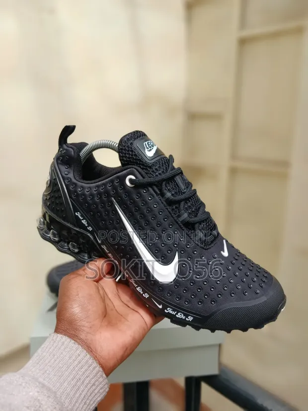 Airmax Lego Ultra Nyeusi Nyeupe Sneakers - 1