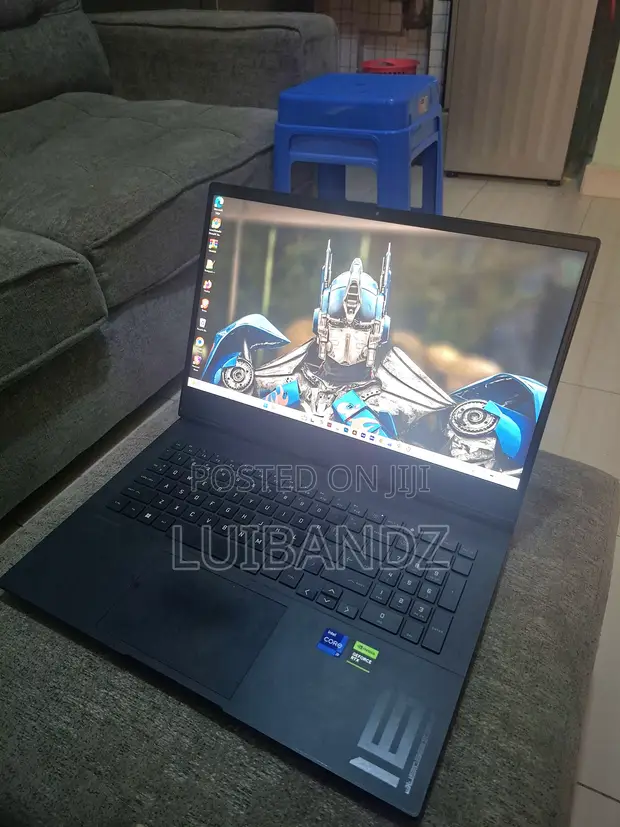 Laptop HP Omen 16 - 16GB RAM, Intel Core i9, 1TB SSD+HDD - 1