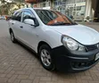 Nissan Advan 2014 Nyeupe - 2