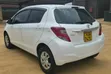 Toyota Vitz 2014 Nyeupe - 4
