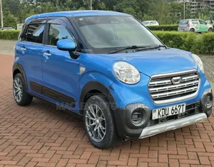 Daihatsu Cast Activa 2018 Bluu