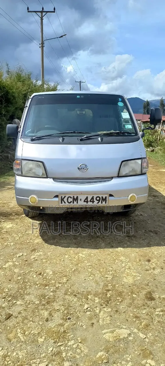Nissan Vanette 2009 Grey - 1