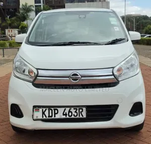 Nissan Dayz 2017 Nyeupe