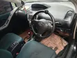 Toyota Vitz 2009 Nyeusi - 4