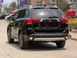 Mitsubishi Outlander 2019 Nyeusi - 2