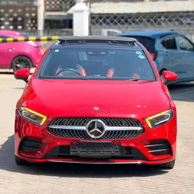 Mercedes-Benz A-Class 2018 Red - 1