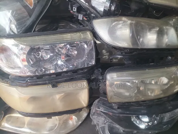 Subaru Forester SH5 Xenon Headlights - 1