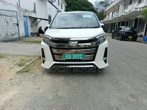 Toyota Noah 2020 White