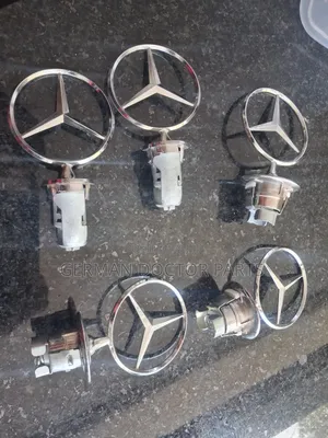 Nyota ya Bonnet ya Mercedes-Benz (Iliyotumika)