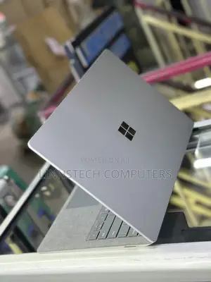 Microsoft Surface Laptop 5 - 13.5" i5, 8GB RAM, 256GB SSD