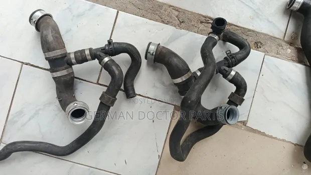 Mercedes-Benz W204 C250 Hose ya Maji ya Radiator - 1