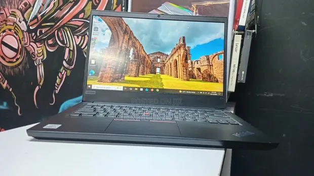 Laptopi ya Lenovo ThinkPad E14 Gen 1 - 1