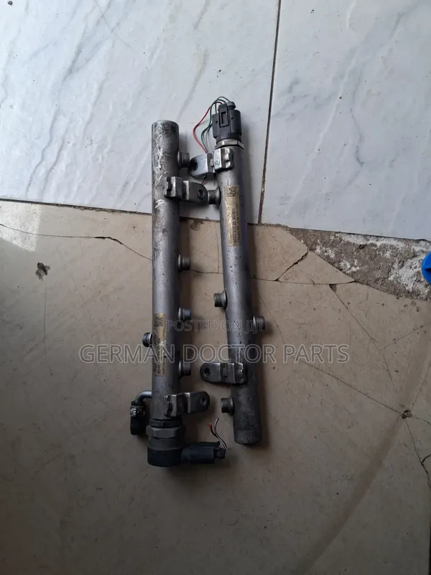 Mercedes-Benz M642 Common Rail System (Used) - 1