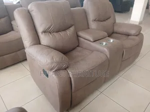 Sofa ya Premium Fabric ya Viti Viwili na Vishikilia Vikombe