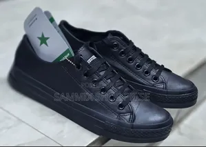 Viatu vya Converse Nyeusi vya Ngozi