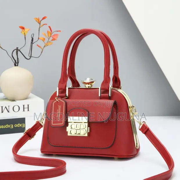 Queen Fancy Sling Bag - 1