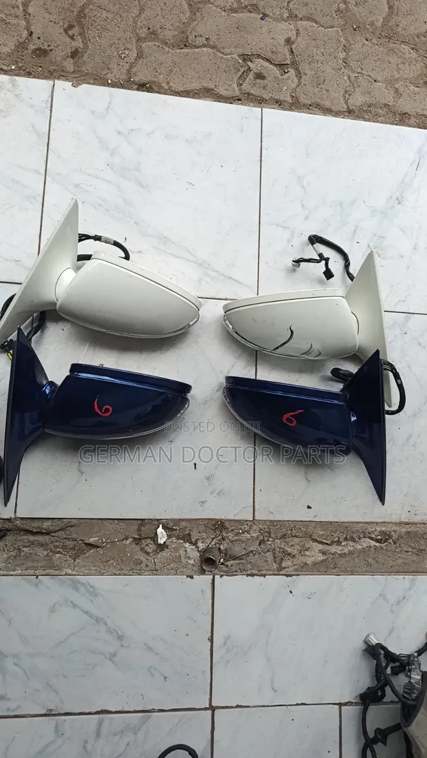 Mercedes-Benz W221 S-Class Side Mirrors (2006-2013) - 1