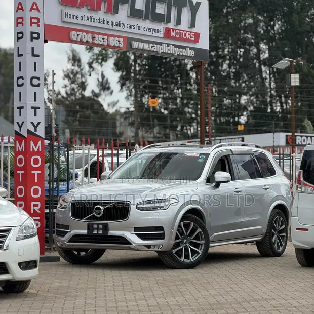 Volvo XC90 2019 Nyeupe - 1