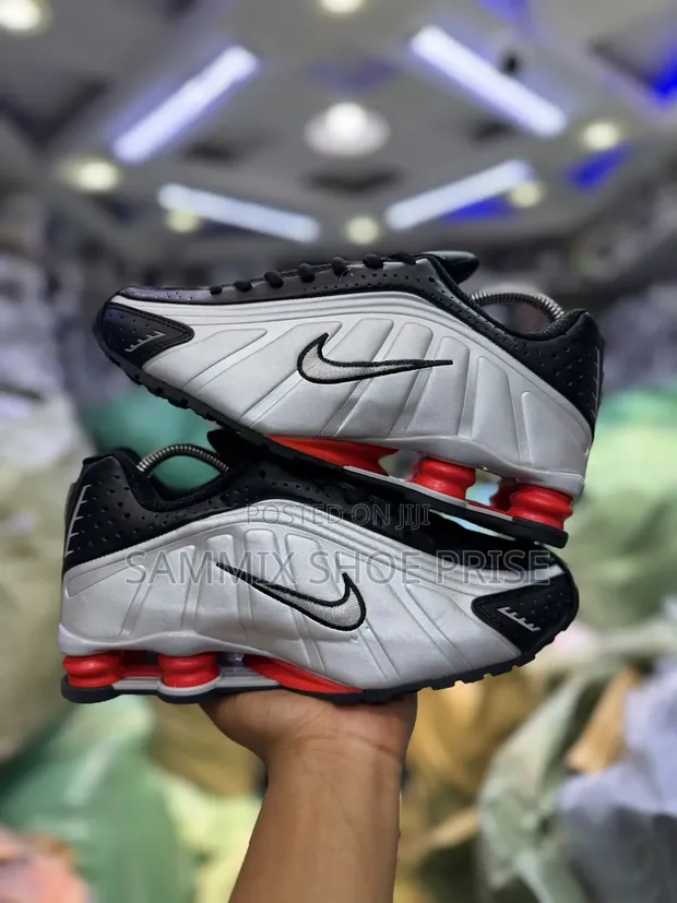 Nike Shox R4 'Silver Orange' Sneakers - 1