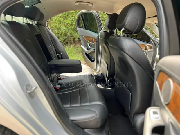 Mercedes-Benz C200 2016 Nyeupe - 1