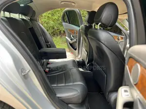 Mercedes-Benz C200 2016 Silver