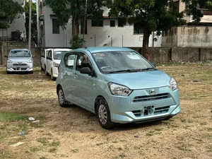 Daihatsu Mira 2019 Bluu