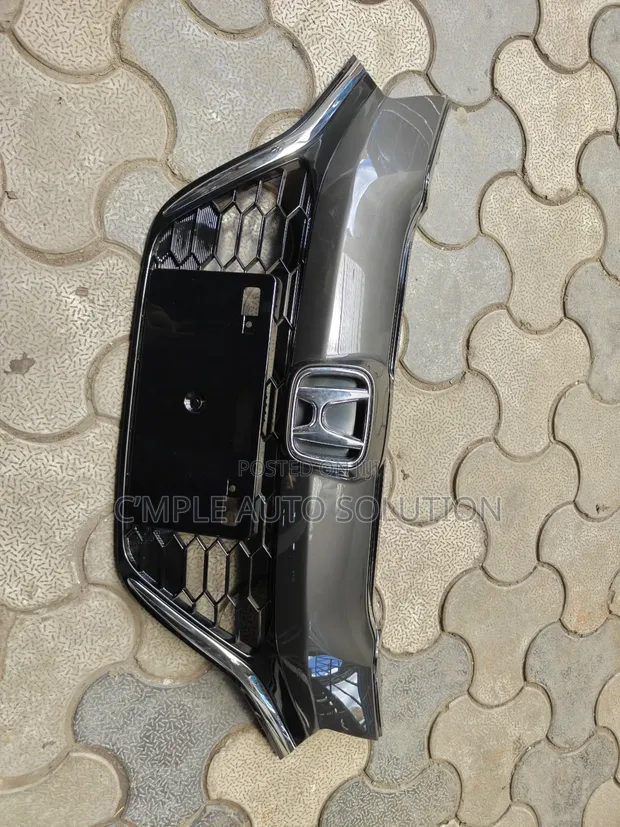 Honda Vezel 2018 Grille - Mpya Kabisa - 1