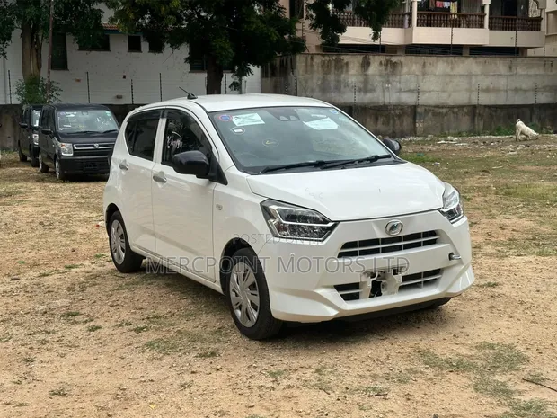 Daihatsu Mira 2019 Nyeupe - 1